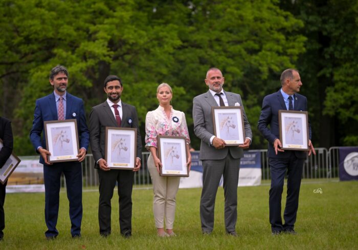 Sędziowie białeckiego pokazu – od lewej do prawej Cristian Moschini, Alaa Hammad, Łukasz Goździalski i Eric Gear, a pomiędzy nimi Kathleen Ohlsson, praktykantka sędziowska – Fot. Ewa Imielska-Hebda