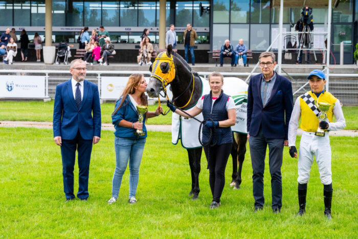 Buzi od trenerki Cornelii Fraisl. Fot. Łukasz Kowalski