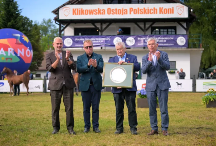 Tegorocznym laureatem Nagrody Specjalnej „Arabski Prometeusz” został Jerzy Białobok, współautor potęgi Stadniny Koni Michałów – Fot. Ewa Imielska-Hebda